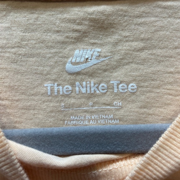 Orange Nike Tee - Picture 2 of 3